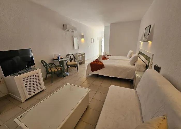 Hotel Puntazo II (Adults Only)