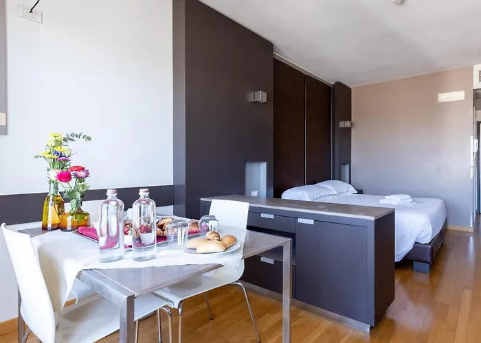 Wall Art Hotel & Residence