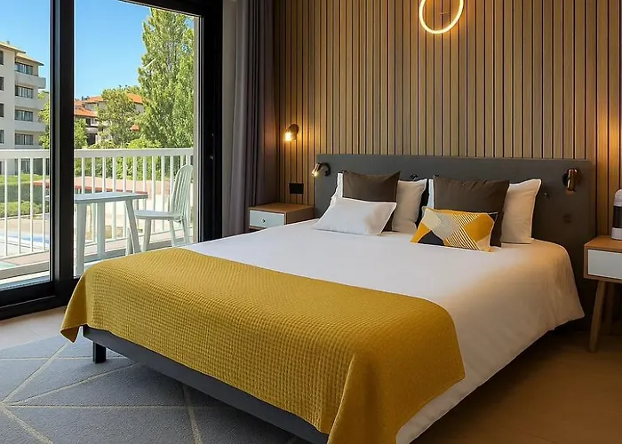 Savoie Hotel Aux Portes De Geneve