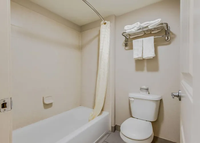 Econo Lodge Inn & Suites Enid South