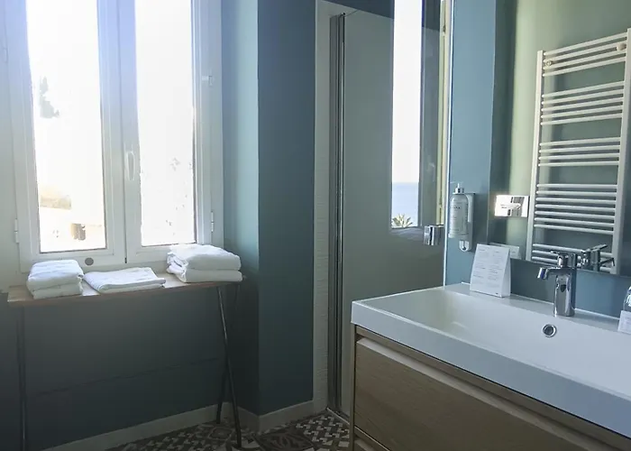 Les Galets Hotel Et B&B