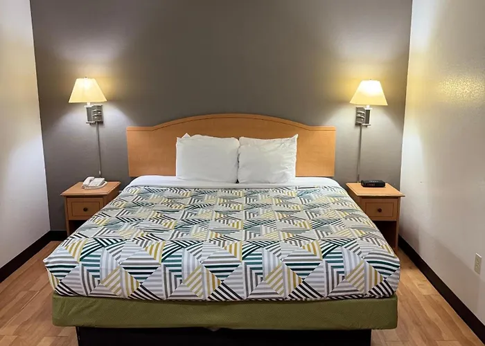 Blue Bonnet Suites -Lubbock, Tx - Medical Center