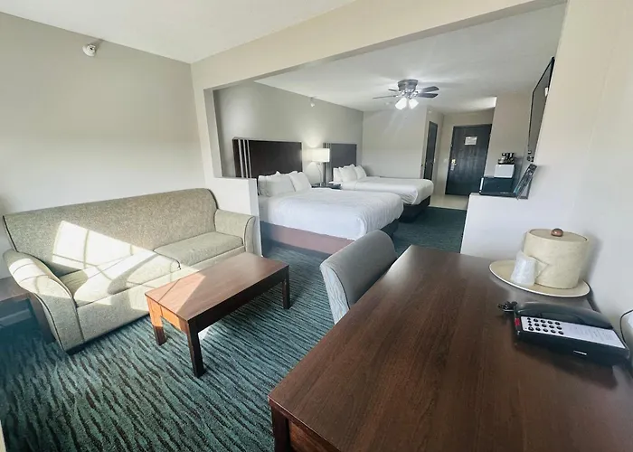 Bridgepointe Inn & Suites By Bphotels, Lincoln I-80 & 27Th St