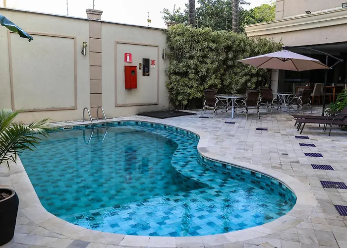 Class Hotel Guaxupe