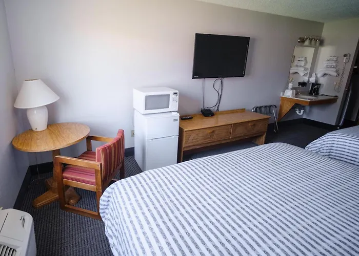 Westwood Inn & Suites Kimball I 90