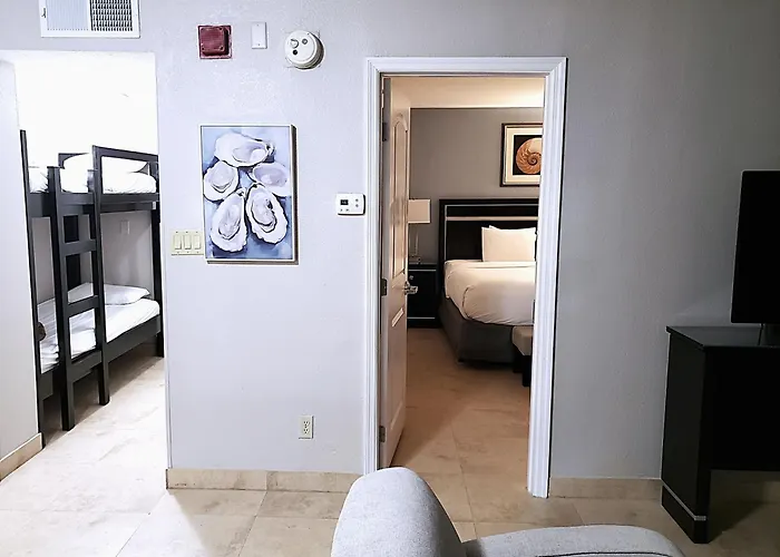 Radisson Suite Hotel Oceanfront