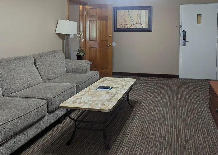 Quality Inn & Suites Northampton - Amherst