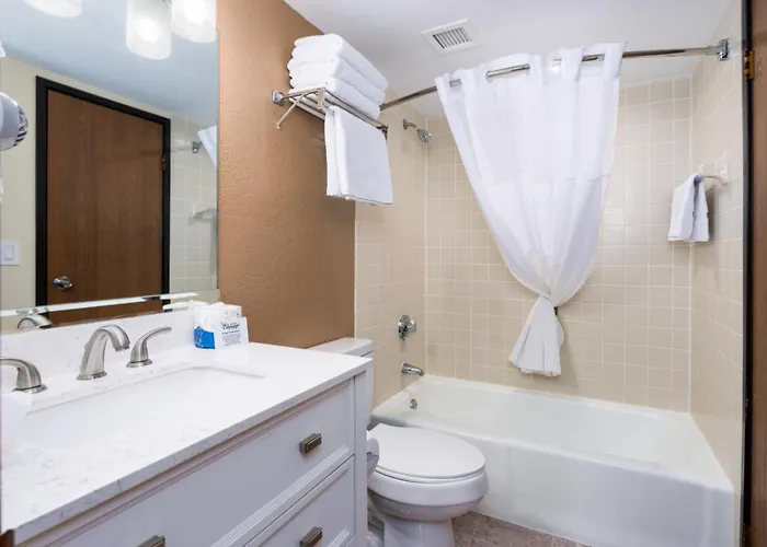 Mcm Elegante Suites Abilene