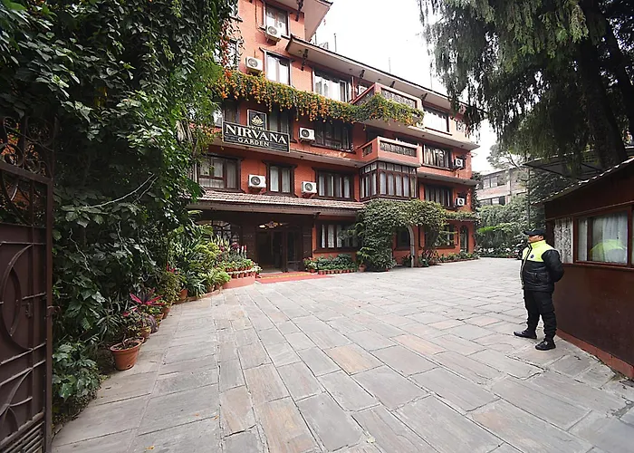 Hotel Nirvana Garden