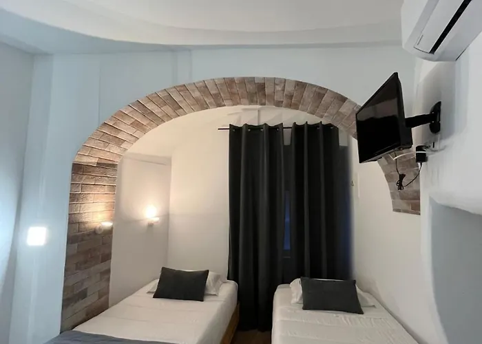 Cool Guest House