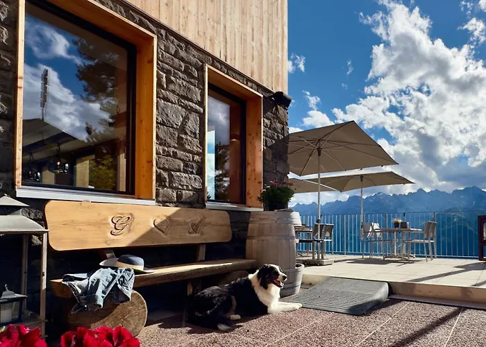 Berggasthaus Eggberge - Boutique Mountain Hotel - Access via Cablecar