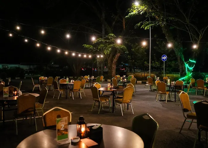 Patra Dumai Hotel