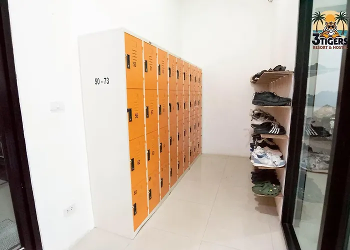 3 Tigers Resort & Hostel
