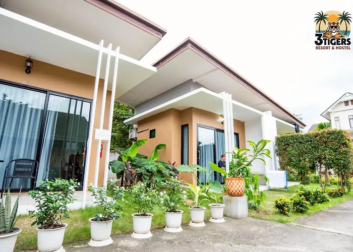 3 Tigers Resort & Hostel