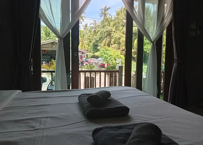 Chook Dee Resort Phangan Palm Beach