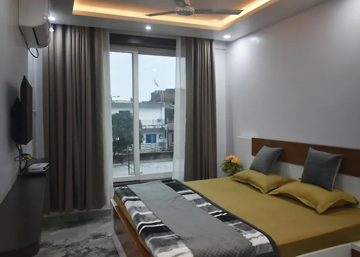 Hotel Neelkanth