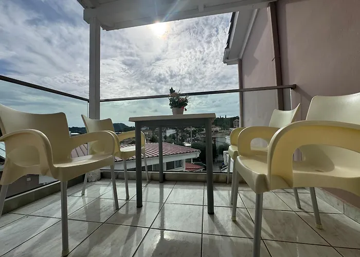 Amarylis Resort