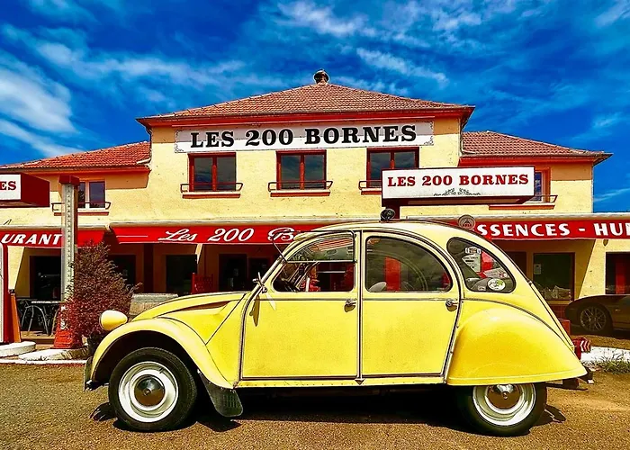 Logis Hôtel Les 200 Bornes