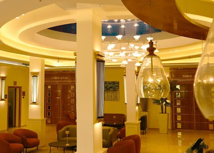 Aristocrat Hotel Glatt Kosher