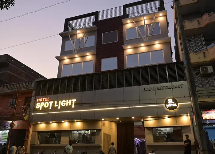 Hotel Spot Light