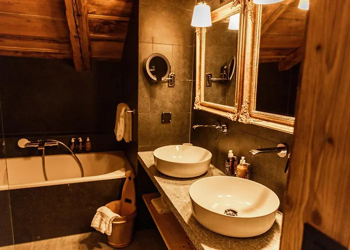 Au 17 Chambre d'hôtes, Rte du Village 17, 1875 Morgins