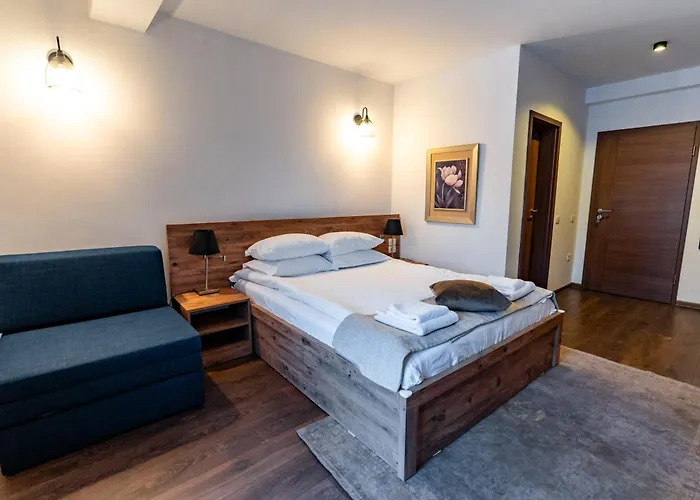 Maar Hotel Brezovice