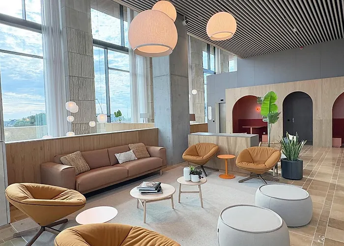Aparto Diagonal Suites