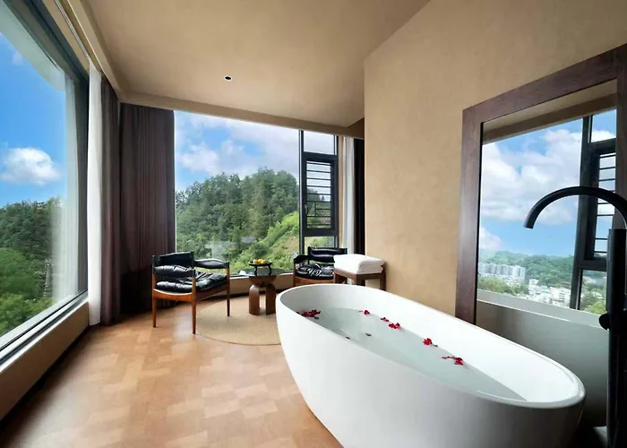 Fenghuang County Border Town Mountain Resort Homestay