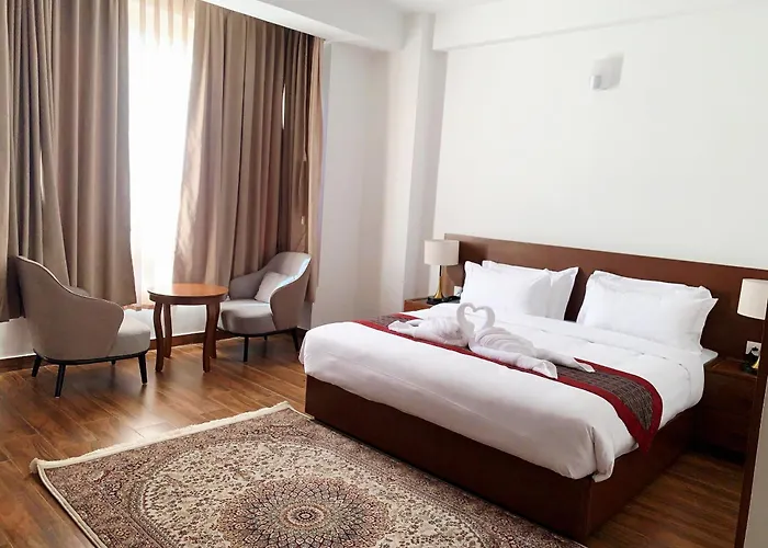 Hotel pema raga