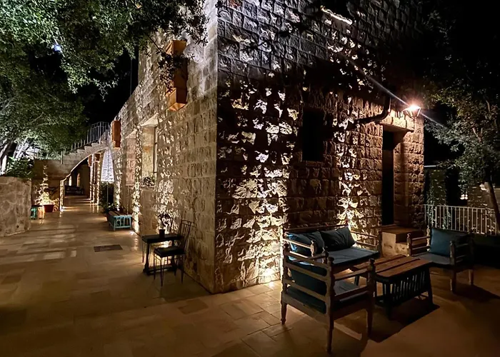 Qasr Tabet