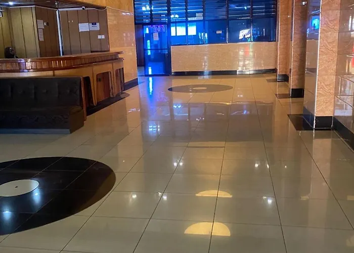 Sirgoi Travellers Hotel