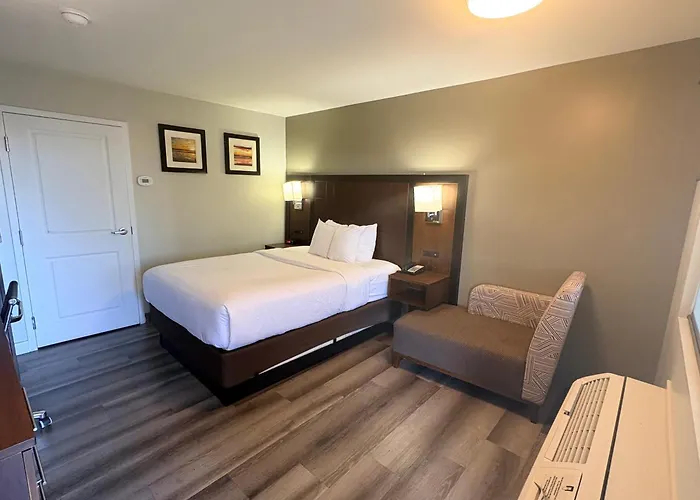 Antioch Inn And Suites