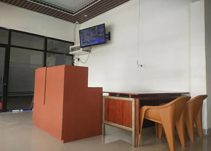 Oyo 95110 Eksklusif Gueshouse Syariah