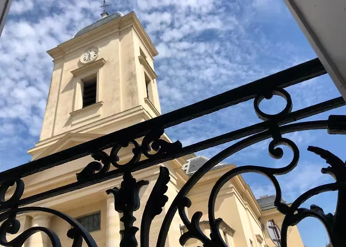 Versailles Marie Antoinette Mini Residence