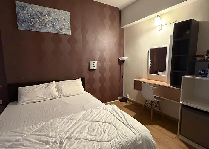 Mikayla Suite