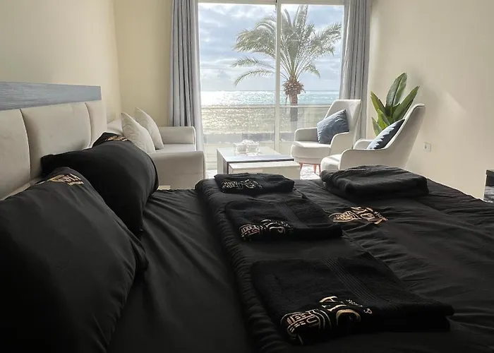 Voya Hotel And Suites