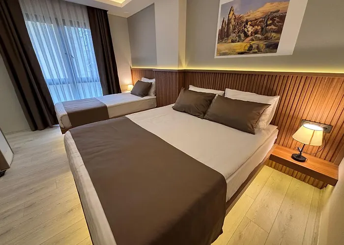 Airport Corner Hotel