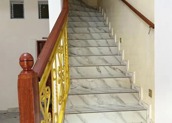 Hotel La Maison Blanche