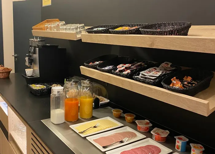 Hotel Cleo