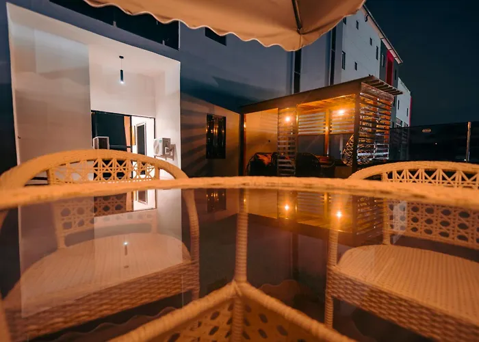 Lascurt Signature Hotel