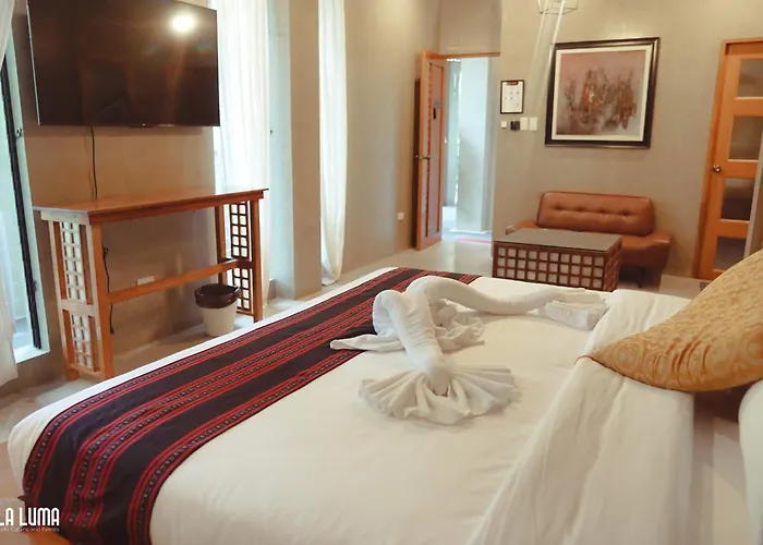La Luma Cafe, Cabins, And Hotel