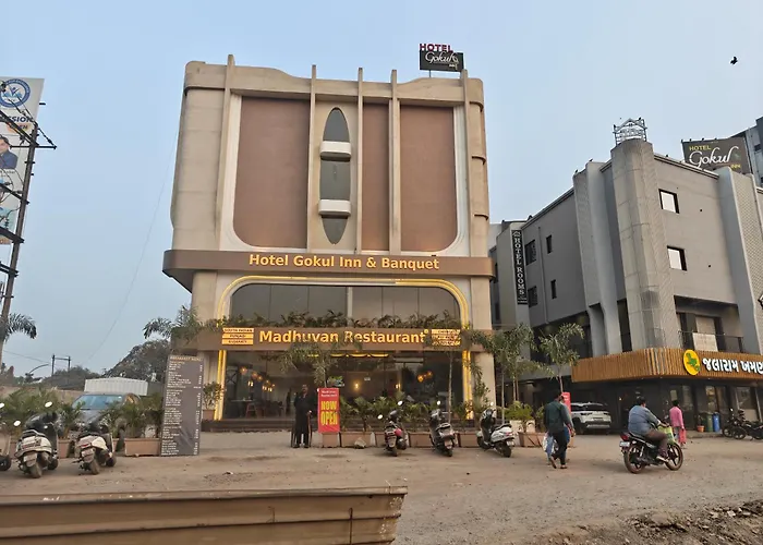 Hotel Gokul Inn & Banquet