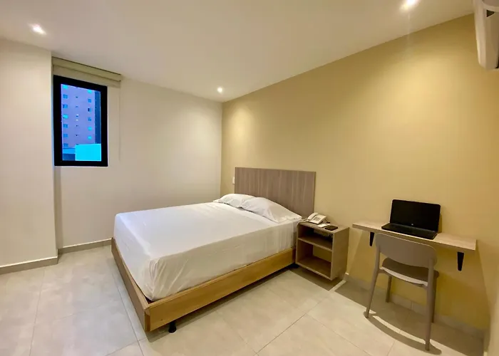 Bq84 Urban Hotel