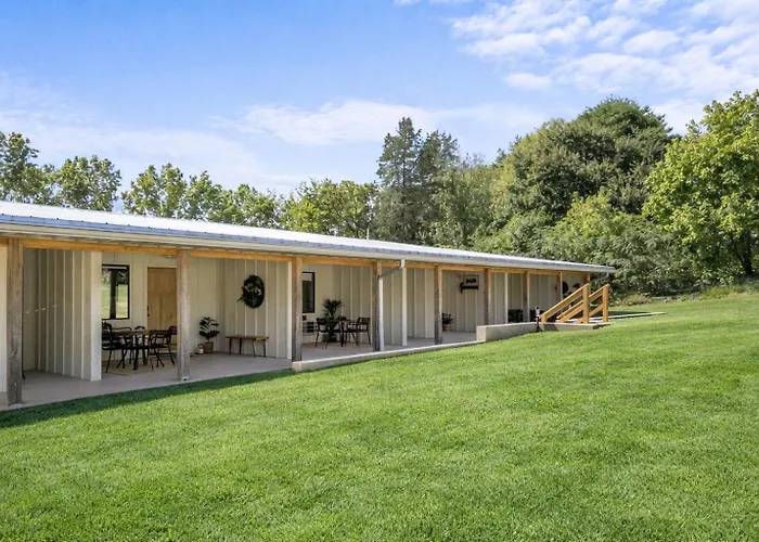 Sommer House Inn-Meadow Room
