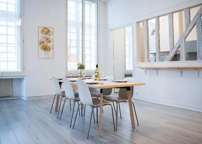 Wonderhost, Les Apparts De La Place Margot