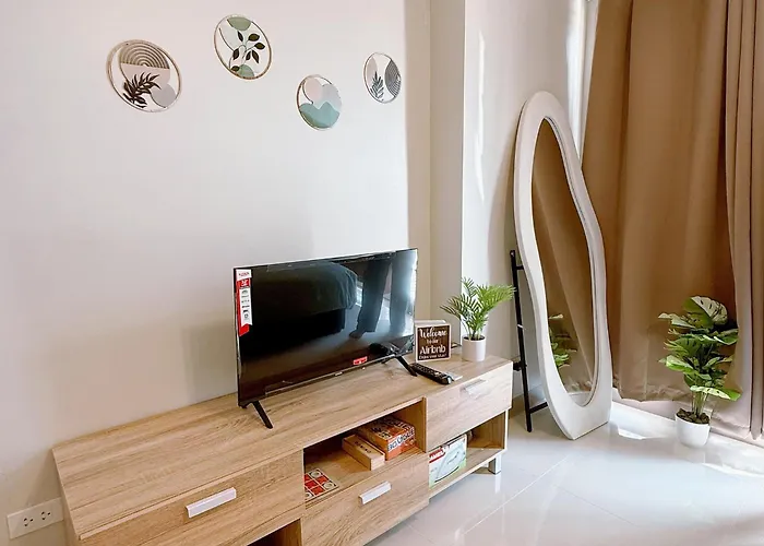 Condo Studio Unit In Central By Casa De Mira
