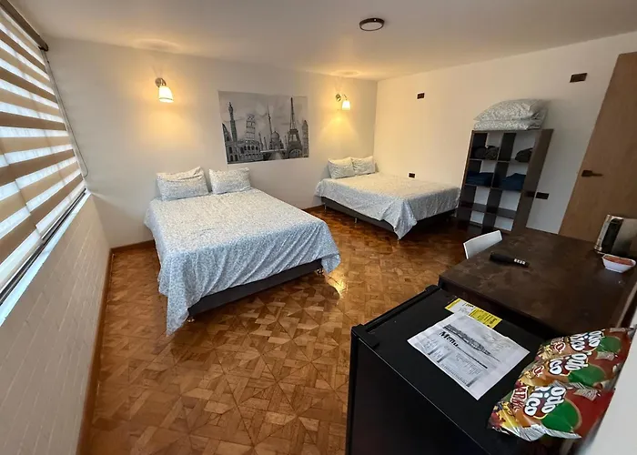 The London Inn Campin Bogota