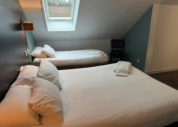 Logis Hotel Lons-Le-Saunier - Restaurant Le Grill