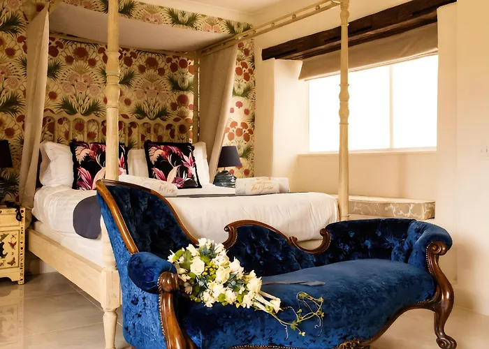 Weston Manor Hotel