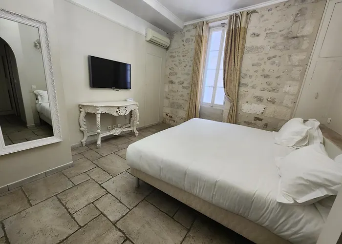 Hotel Du Palais Des Papes